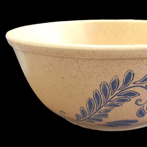 McCoy Bowl Serving Mixing Vintage Ceramic Pottery USA Bluefield 7028 Beige Blue - Picture 4 of 11
